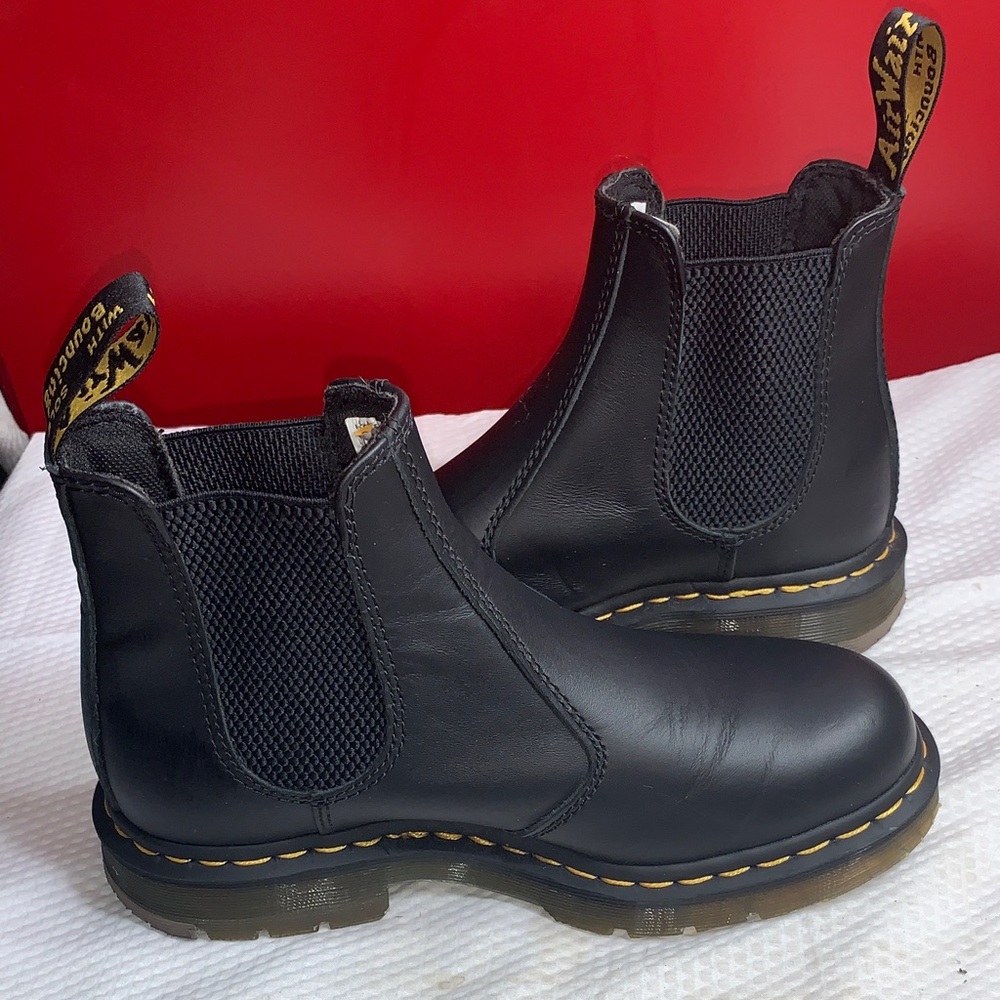 DR. MARTENS  Leather Boots